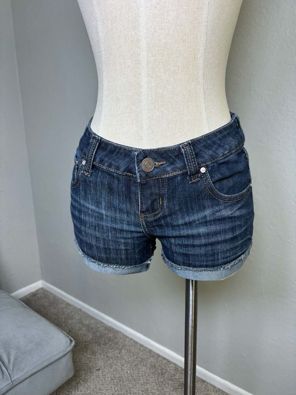 RSQ Jeans Women's Denim Cuffed Shorts